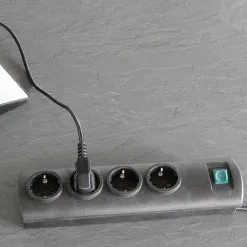 Brennenstuhl 1153300124 Primera-Line Prise Multiple 4 Voies Noir 1.5m H05VV-F 3G1.5