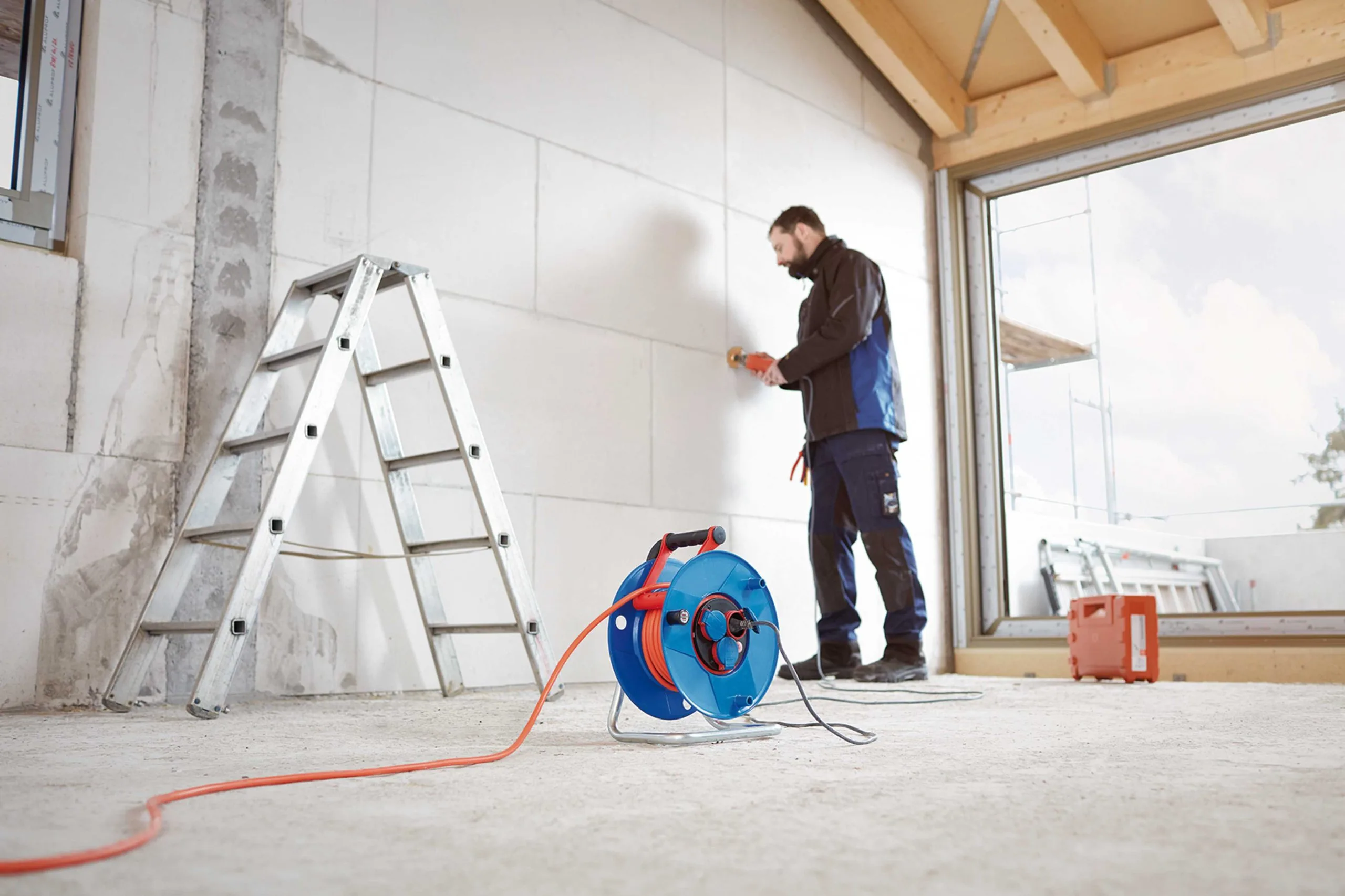 Brennenstuhl 1208940 Garant Bretec IP44 Cable Reel 25m AT-N07V3-F 3G1,5 6 Brennenstuhl 1208940 Garant Bretec IP44 Cable Reel 25m AT-N07V3-F 3G1,5 – Image 4