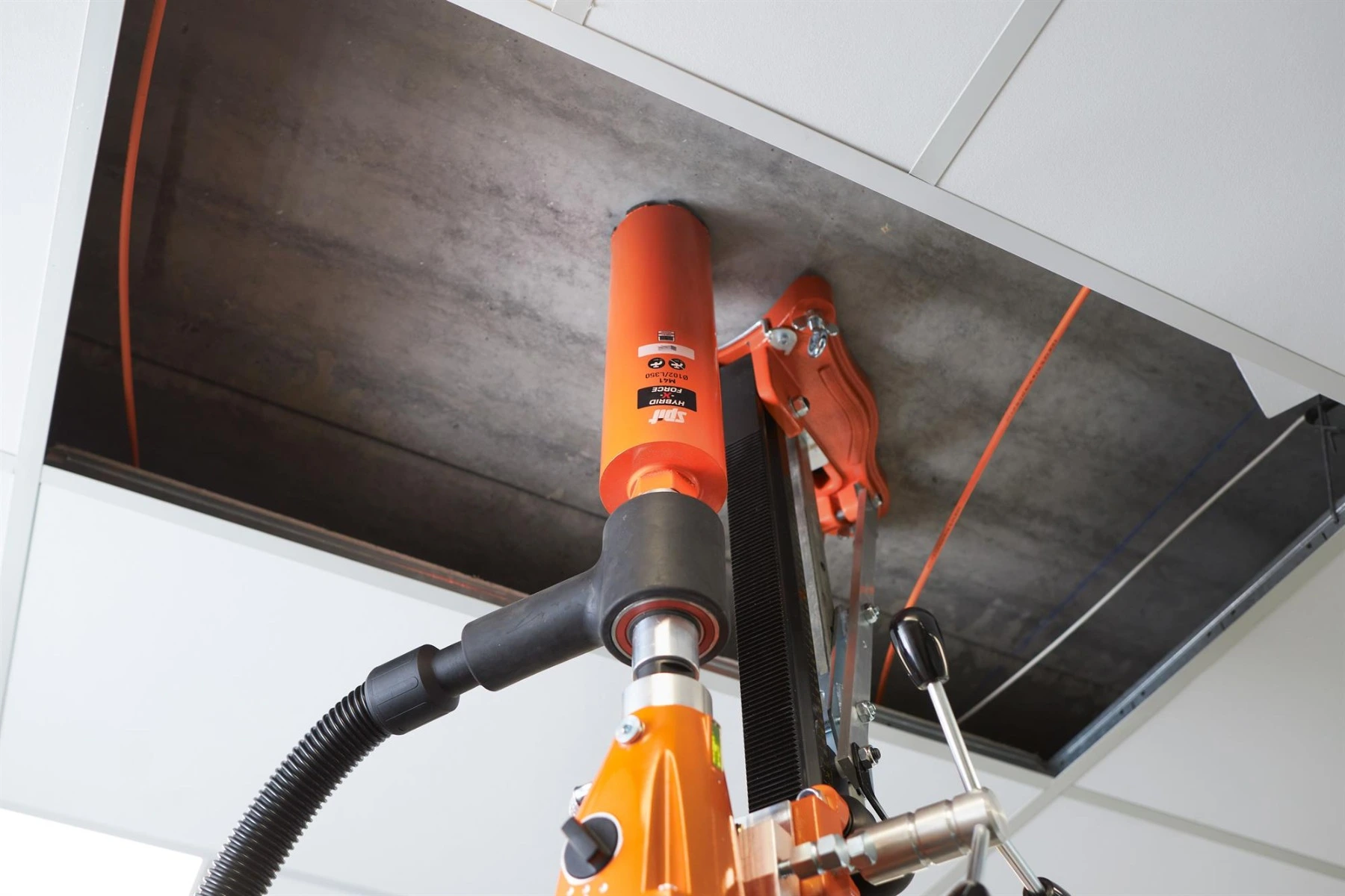 Spit Accessoires 654715 HYBRID-X-FORCE Trépan Diamant Sec Et Humide M41 D.92X350 6 Spit Accessoires 654715 HYBRID-X-FORCE Trépan Diamant Sec Et Humide M41 D.92X350 – Image 4