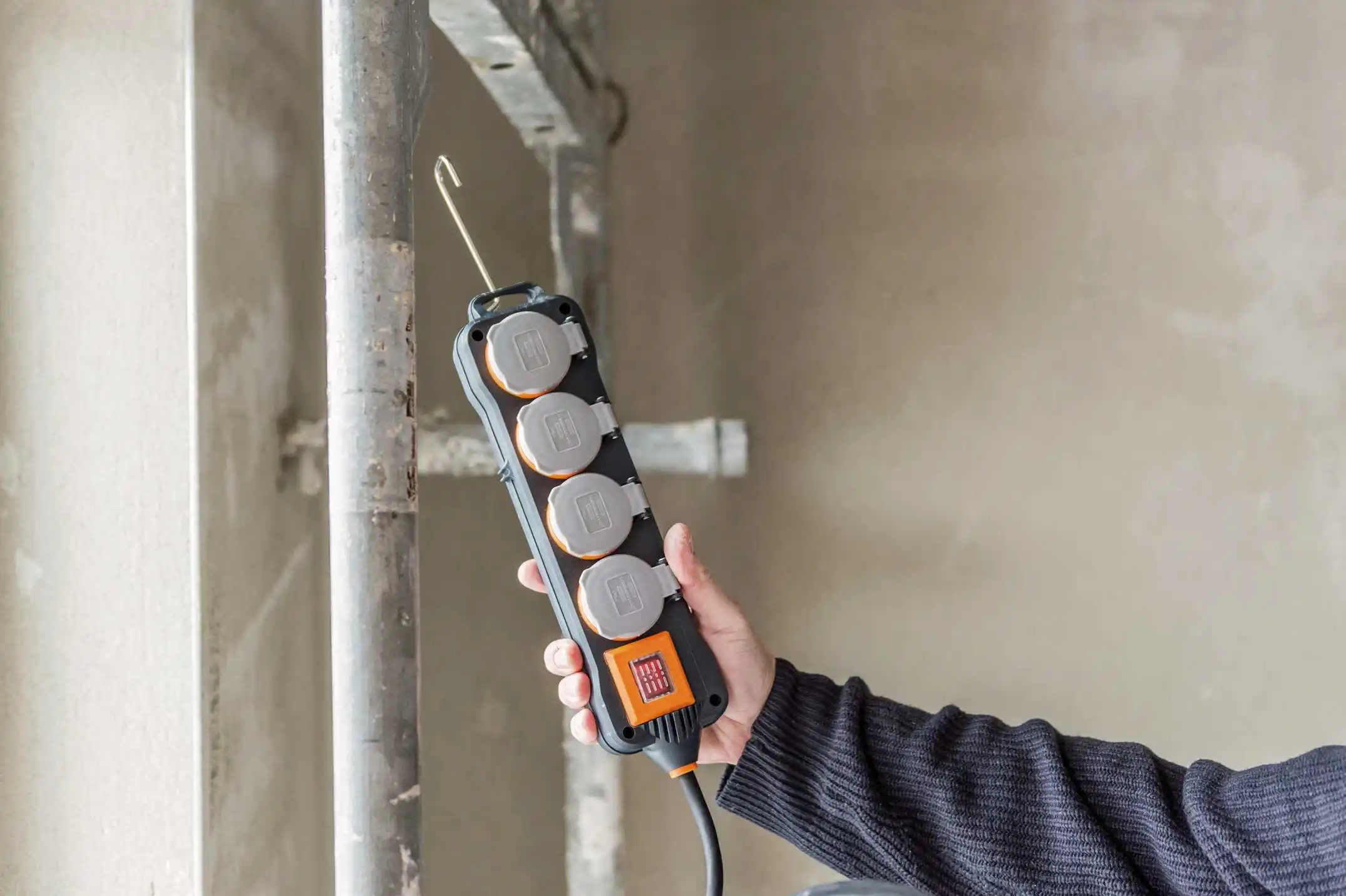 Brennenstuhl 9151480100 Bloc De Prises ProfessionalLINE IP54 8m H07RN-F 3G1,5 5 Brennenstuhl 9151480100 Bloc De Prises ProfessionalLINE IP54 8m H07RN-F 3G1,5 – Image 3